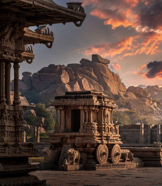 VertigoWarrior's tweet photo. 10 Temples in Karnataka which every Hindu must visit at least once...

1. Vitthala Temple, Hampi https://t.co/JFOdivR9Dq