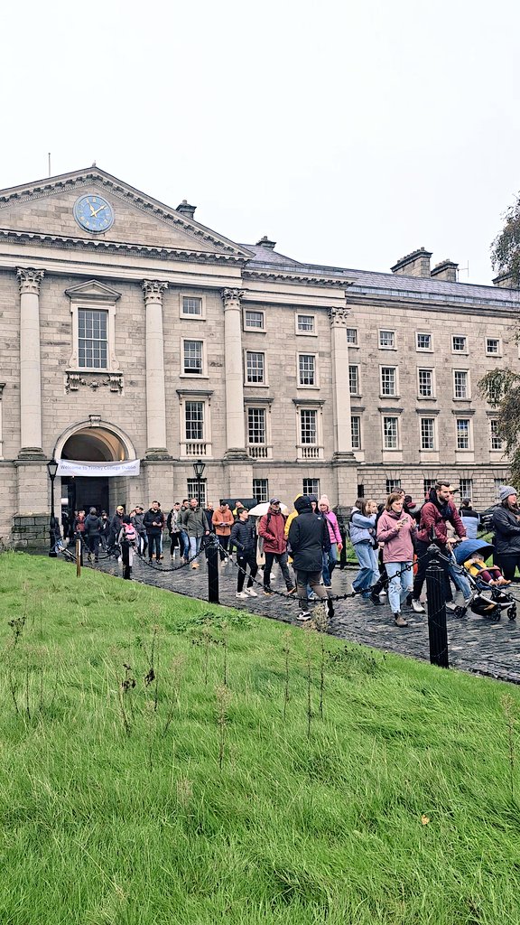 tcddublin's tweet image. Busy across campus for #TrinityOpenDay!