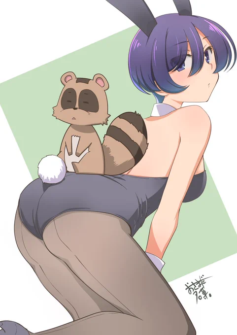 今日は #いいおしりの日 だそうですよ?文狐師匠。最初はバニー師匠だけだったんですが、変なスペースが開いたのでまめだちゃんも～!#しっぽな#うちの師匠はしっぽがない 