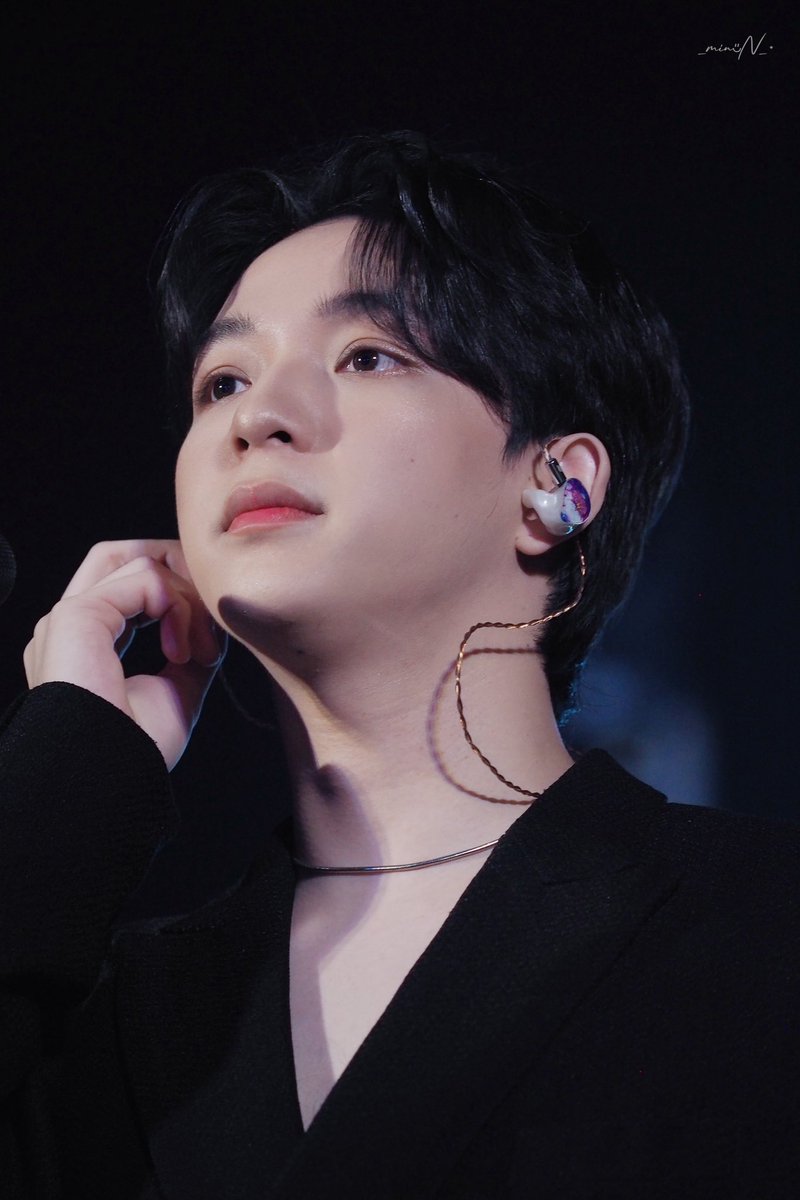 _mini_n's tweet photo. — Bas 

#TheNewChapterOfBASCOP
#บาสเด็กอ้วนที่แท้จริง @basjtr https://t.co/XUlQ9wLTji