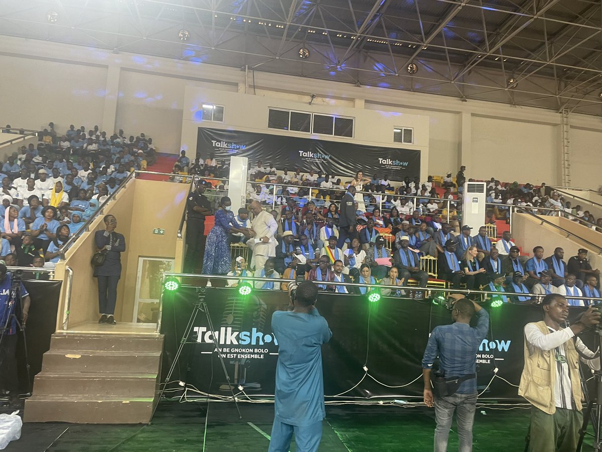 UNICEF Mali (@unicefmali) on Twitter photo C’est parti pour le Talk-show final du projet #AnBeGnokonBolo / ON EST ENSEMBLE avec <a href="/GouvMali/">Primature du Mali</a>, <a href="/onu_mali/">ONU MALI</a>, <a href="/UNICEF/">UNICEF</a> et <a href="/PBFMali/">UN Peacebuilding Fund - PBF Mali</a>.
Des centaines de jeunes, adolescents et adolescentes y prennent part pour échanger avec les autorités de leur engagement et rôle pour la paix au Mali. C’est parti pour le Talk-show final du projet #AnBeGnokonBolo / ON EST ENSEMBLE avec <a href="/GouvMali/">Primature du Mali</a>, <a href="/onu_mali/">ONU MALI</a>, <a href="/UNICEF/">UNICEF</a> et <a href="/PBFMali/">UN Peacebuilding Fund - PBF Mali</a>.
Des centaines de jeunes, adolescents et adolescentes y prennent part pour échanger avec les autorités de leur engagement et rôle pour la paix au Mali.