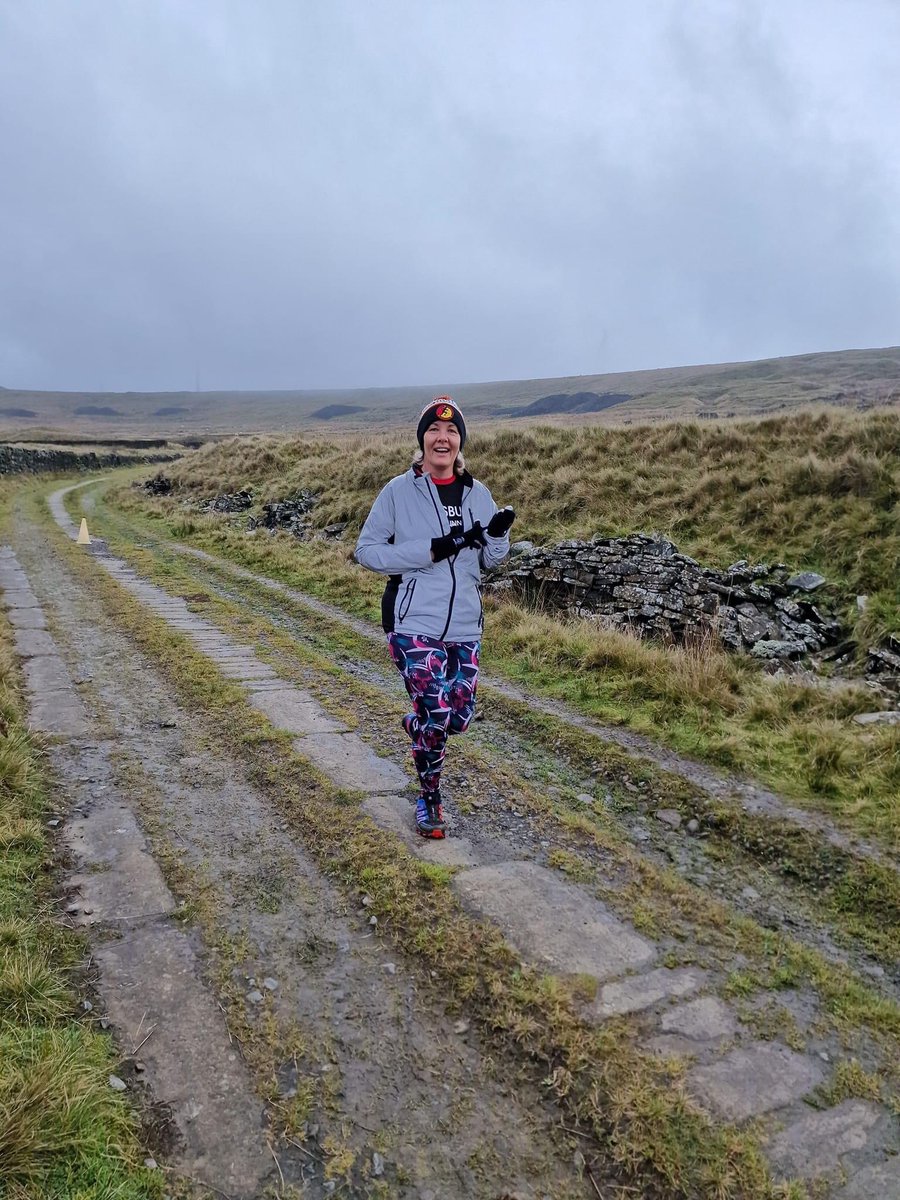 DawnSG2010's tweet photo. Spot of tourism @Wgroveparkrun very challenging course but nice and scenic and it was their 400th birthday. I resisted the cake though. I will lose that weight 😂 @UKRunChat #TeamDRR https://t.co/042x72Z6FD