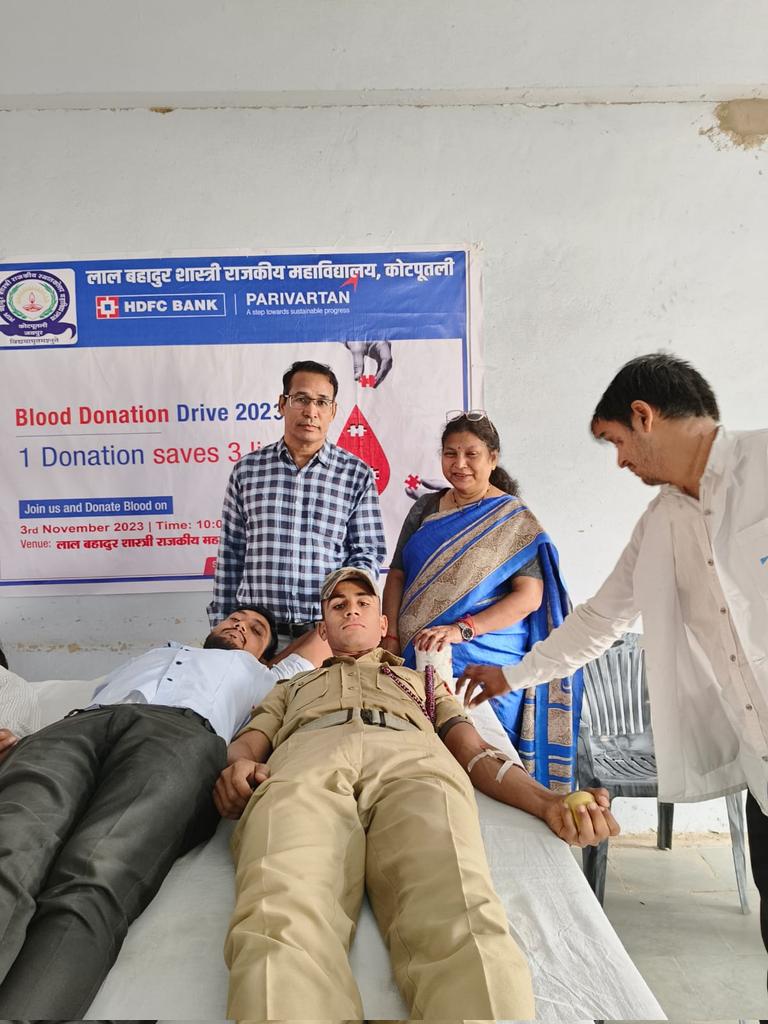 NCCDteRajasthan's tweet photo. #Workformankind
A Blood donation camp was organized under the aegis of 1 Raj Bn NCC / Jaipur Gp at LBS Govt College Kotputli. A total of one ANO & 50 NCC cadets donated their blood in the camp. @adgpi @gpsingh3para @HQ_DG_NCC @mygovindia @RajGovOfficial @SWComd_IA https://t.co/ARASHqm7Sm