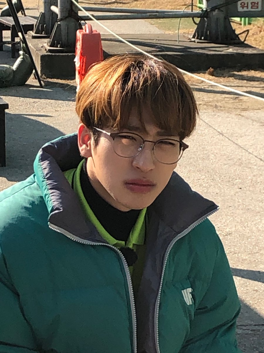 WE_THE_BOYZ's tweet photo. [ERIC]: 상축!! 🎉 선물은 나! ��
[SANGYEON]: 그건 거절할게!! https://t.co/x74kJlVbaG