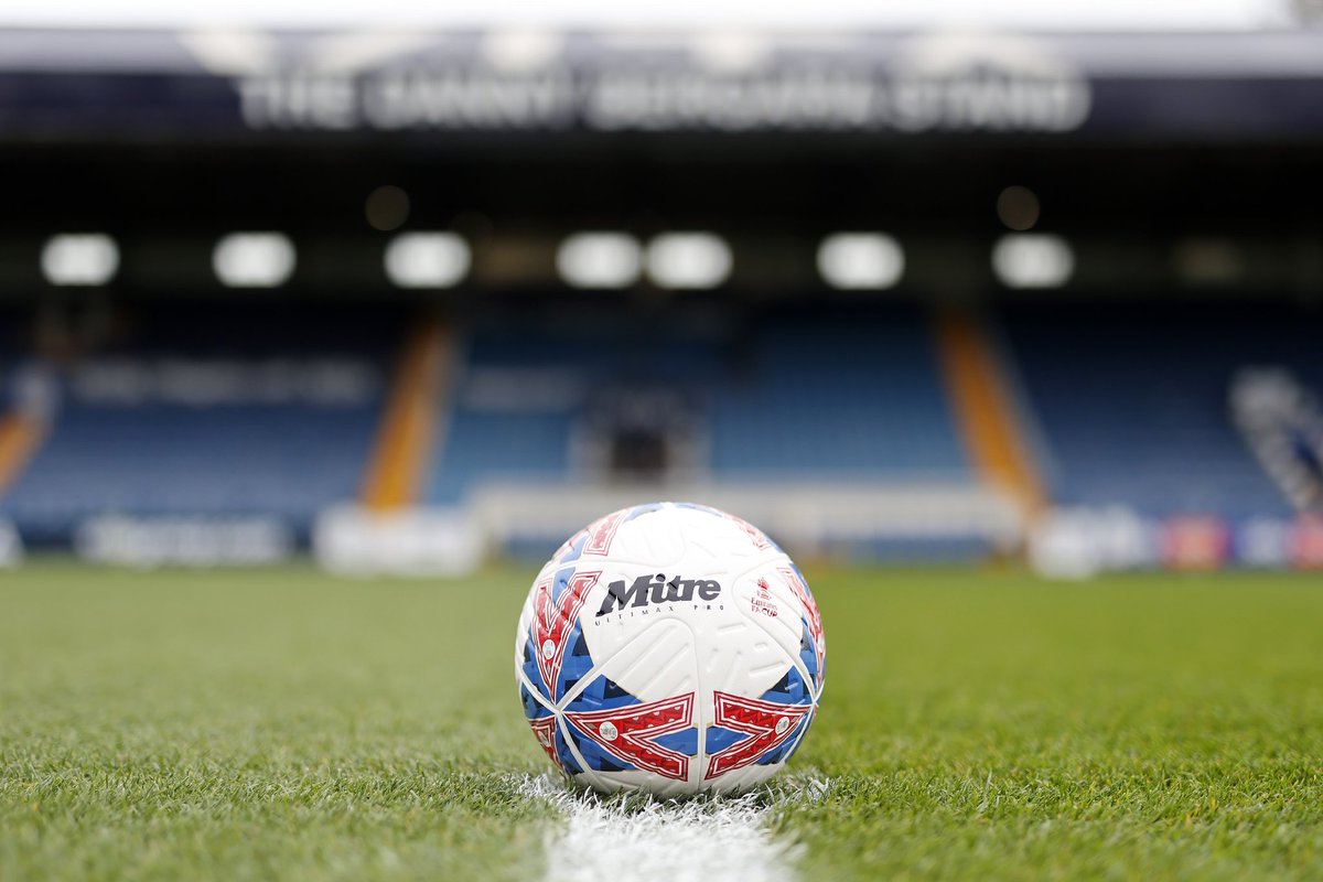 It's #EmiratesFACup time!

Shooting #StockportCounty v #WorksopTown...