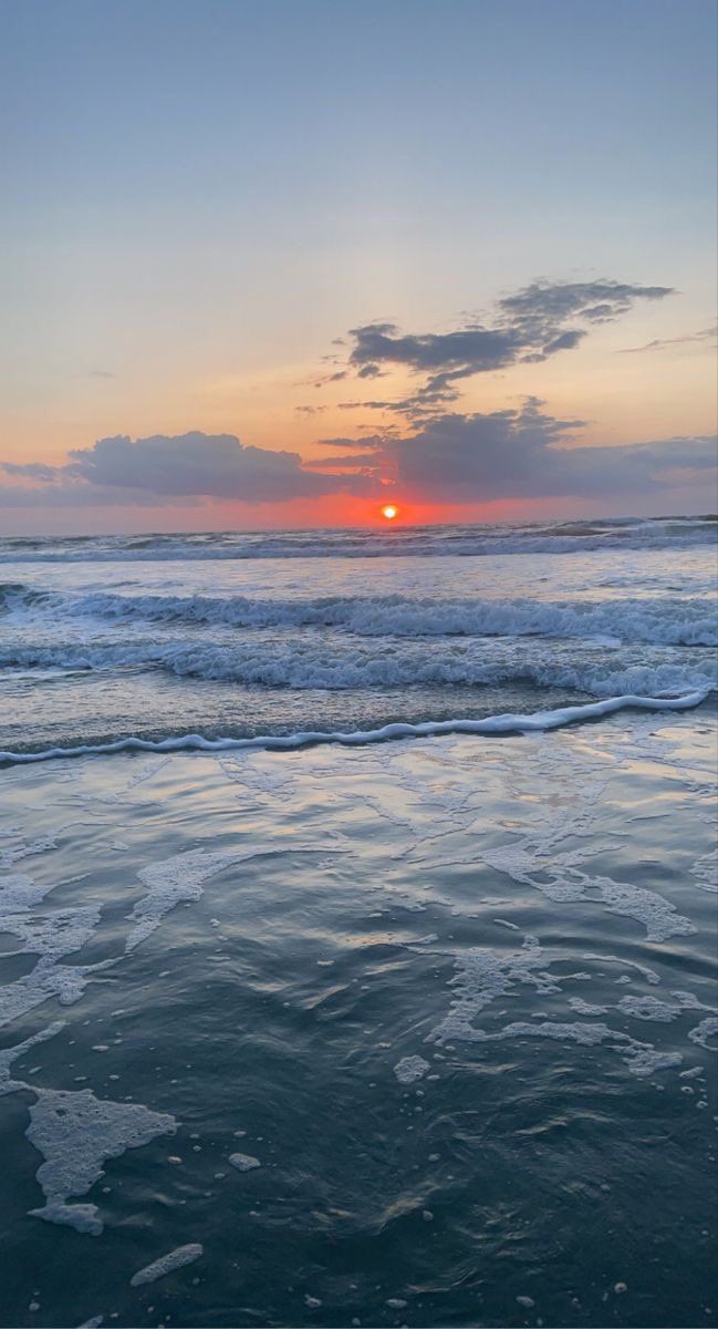 aestheticspost_'s tweet image. Set here