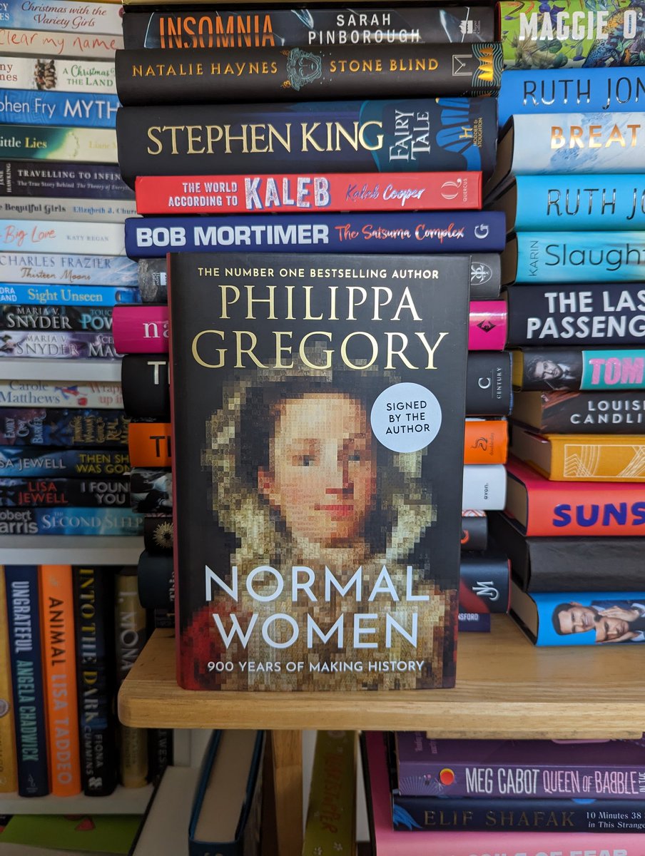 Some recent book mail 📮📚

Normal Women by Philippa Gregory 

Seven Ways To Start A Fire by @RachelMahood 

#bookmail #BookPost #bookhaul  #normalwomen #sevenwaystostartafire