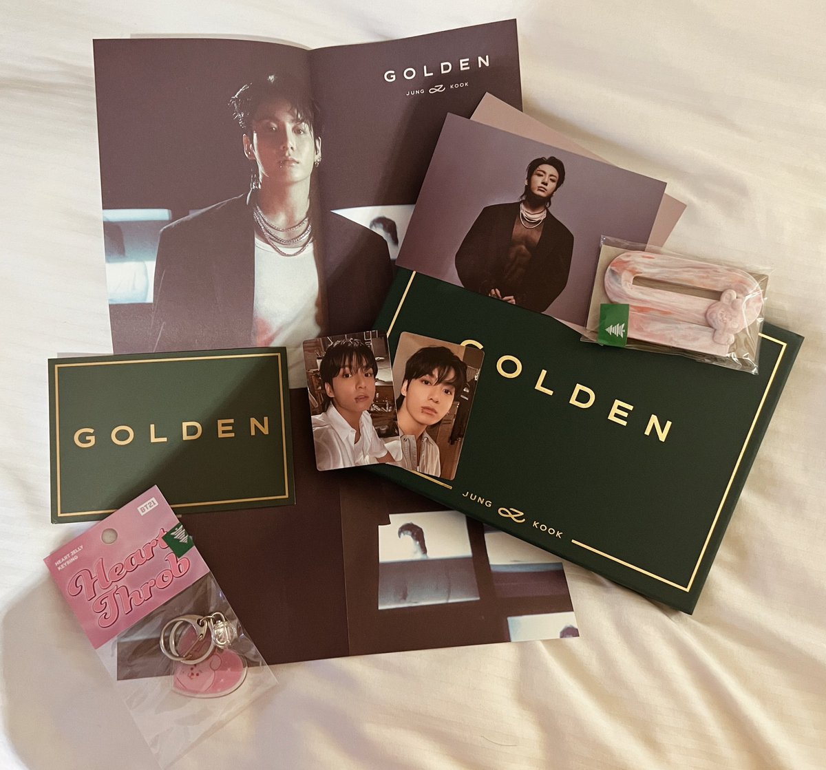 ⭑ Golden Album Giveaway ⭑

⋆ 1 winner ♡
⋆ rt to enter
⋆ followers only

— worldwide | ends Nov 7