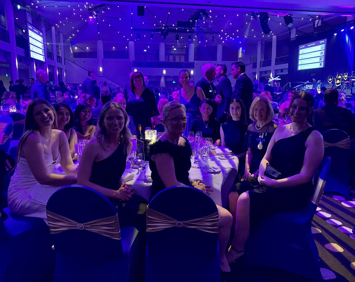 QldGovernor's tweet photo. The Vice-Regal couple, joint Patrons of Legacy Club of Brisbane, attended the 2023 Legacy Gala Dinner @BCEC_Brisbane. @legacycares is celebrating 100 years of service to veterans and their families. https://t.co/JJv2oM1mF9