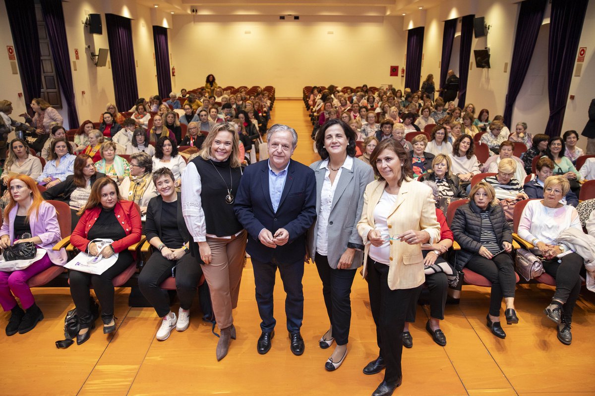 IgualdadCordoba's tweet photo. XX Encuentro de Asociaciones y Colectivos de Mujeres en @dipucordoba 
"Construyendo en Igualdad"

#promociondeigualdad #bienestar #saludymujer https://t.co/VIYfGegAbd