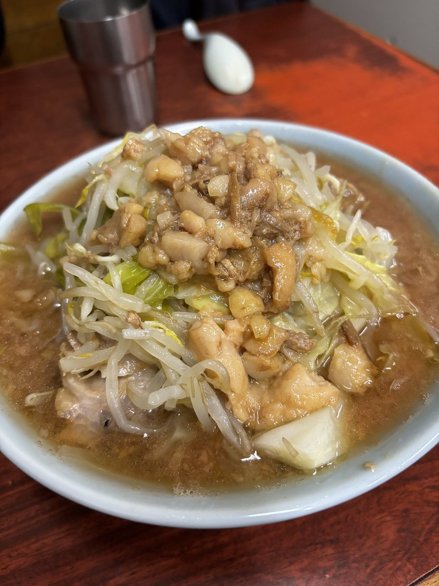Azuki_y0516's tweet photo. ラーメン富士丸 神谷本店
ラーメン半分ちょい野菜ちょいアブラ

R.I.P.吉田マスター https://t.co/M8C0hJkSG1