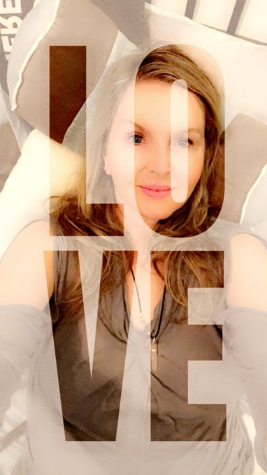 "Strong women don't have 'attitudes. We have standards." - Marilyn Monroe Have a most amazing weekend<a href="/tag/mvsales"class="tags"><span>#mvsales</span></a>