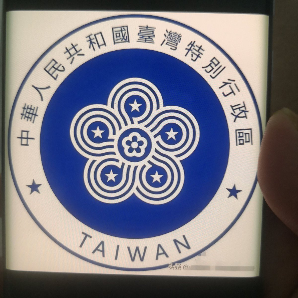 Aylthis's tweet photo. @Meihuanet 这个好看 https://t.co/Lu7VSKNtxm