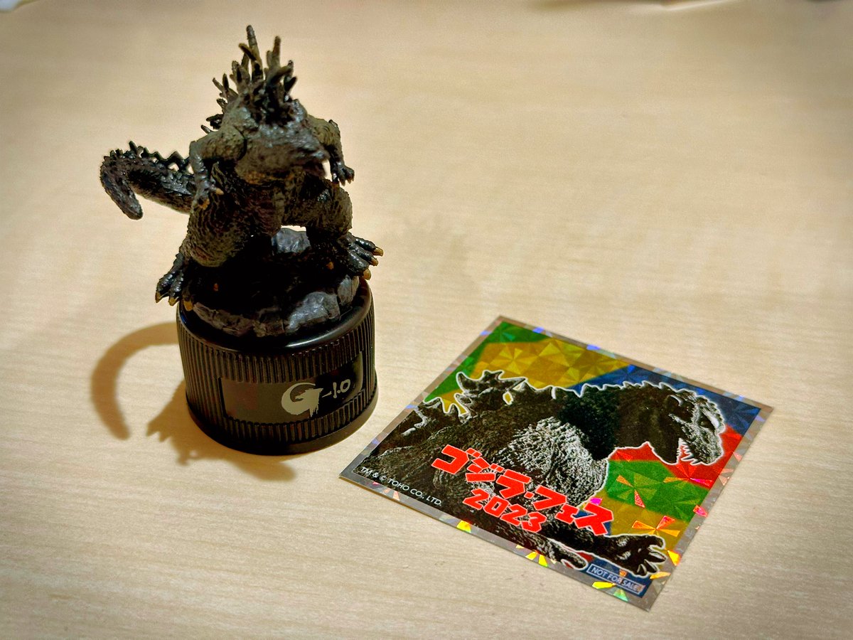 大人気のボトルキャップマスコット、 結果買っちった。ついでに3D