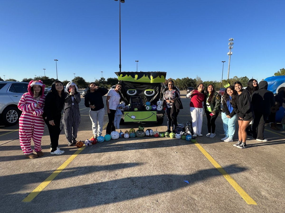 falls_wsoccer's tweet photo. Trunk or Treat 2023! What a wonderful night in the community! https://t.co/4Fy0aSfb3f