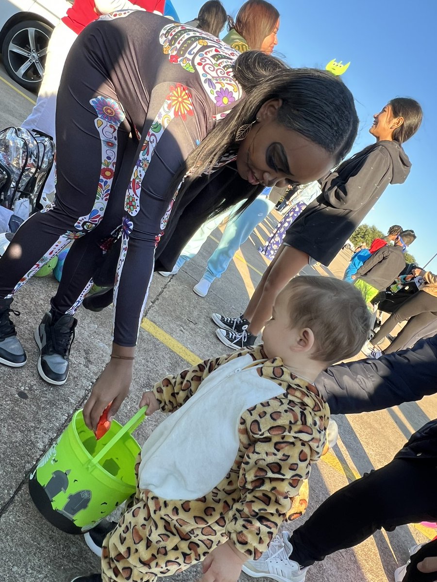 falls_wsoccer's tweet photo. Trunk or Treat 2023! What a wonderful night in the community! https://t.co/4Fy0aSfb3f