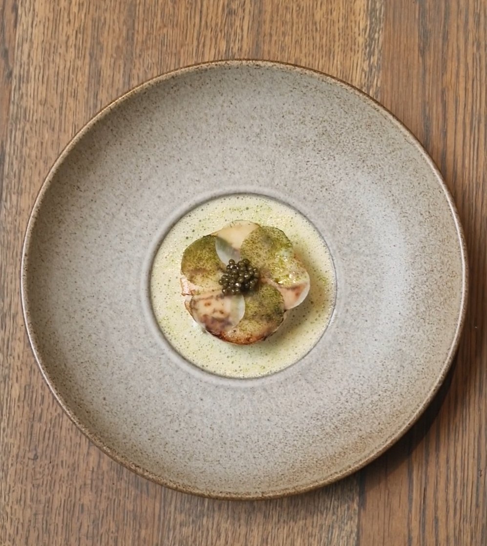 Cornish cod, artichoke, razor clams,
preserved gooseberry.