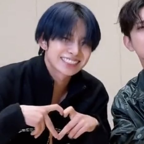tiniehee's tweet photo. BLUE HAIRED HEESEUNG HAS RETURNED CHECK ON YOUR CHARYBDIS HEESEUNG FAN FRIENDS TODAY https://t.co/6jmvvs0EFd