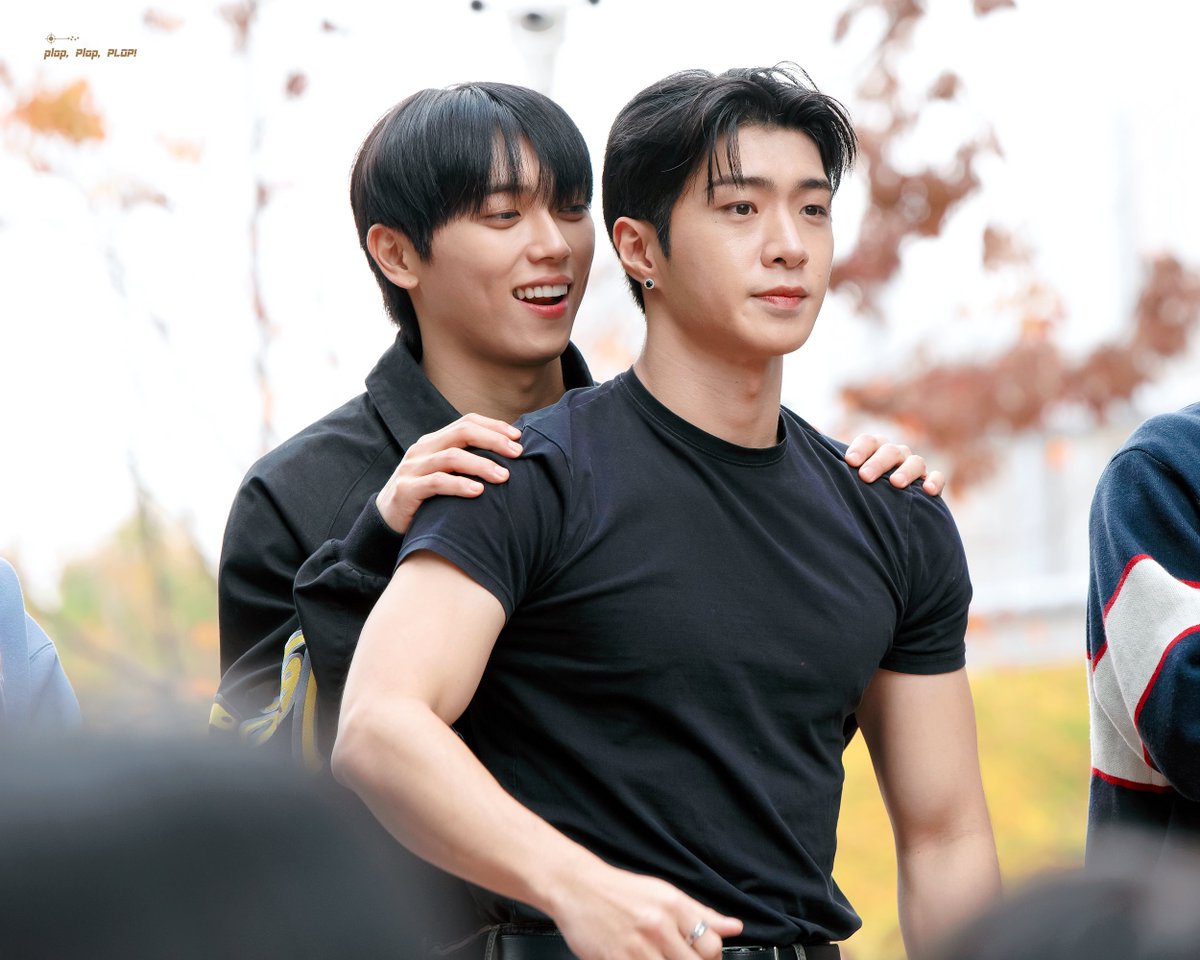 plopplop950123's tweet photo. ▶▷ 231104 미팬
오늘의 뀨와와
 
#온앤오프 #ONF #와이엇 #WYATT #심재영 #MK #박민균 @WM_ONOFF https://t.co/8OeIG3tqPm