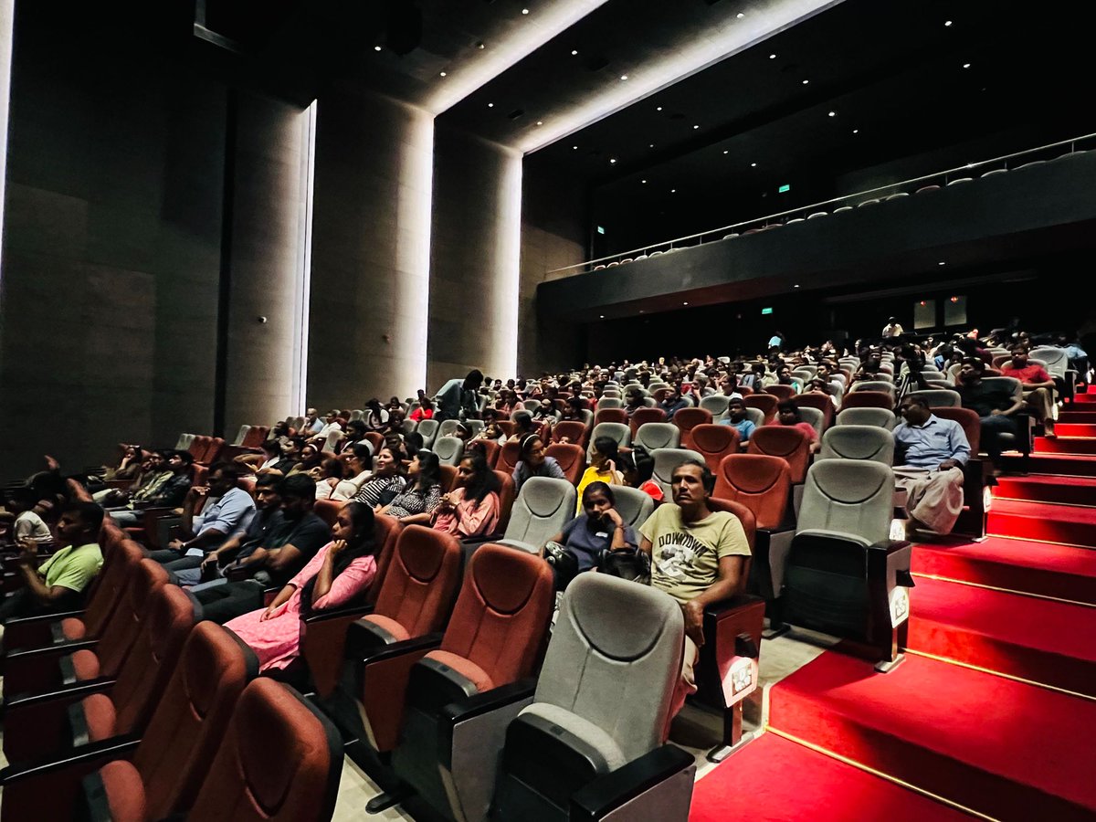 YarlITHub's tweet photo. With nearly a full house Kooththu is happy right now in YGC innovation festival 23
#yit #yarlITHub #jaffna #YGC #YGcinnovationFestival #YGCIF #yarl #jaffna https://t.co/xqopRRUTbz