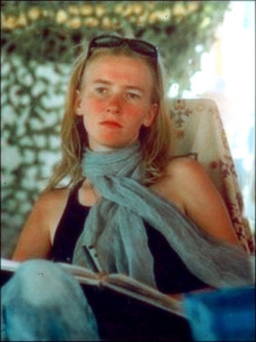 victoriakeating.bandcamp.com/track/rachel-c… This is my new single  ‘Rachel Corrie’ about the American Human Rights activist killed in 2003 while trying to prevent Palestinian homes from being demolished. Produced by the brilliant Martin Leahy.  <a href="/TheNewReview2/">Martin Leahy</a>  ❤️