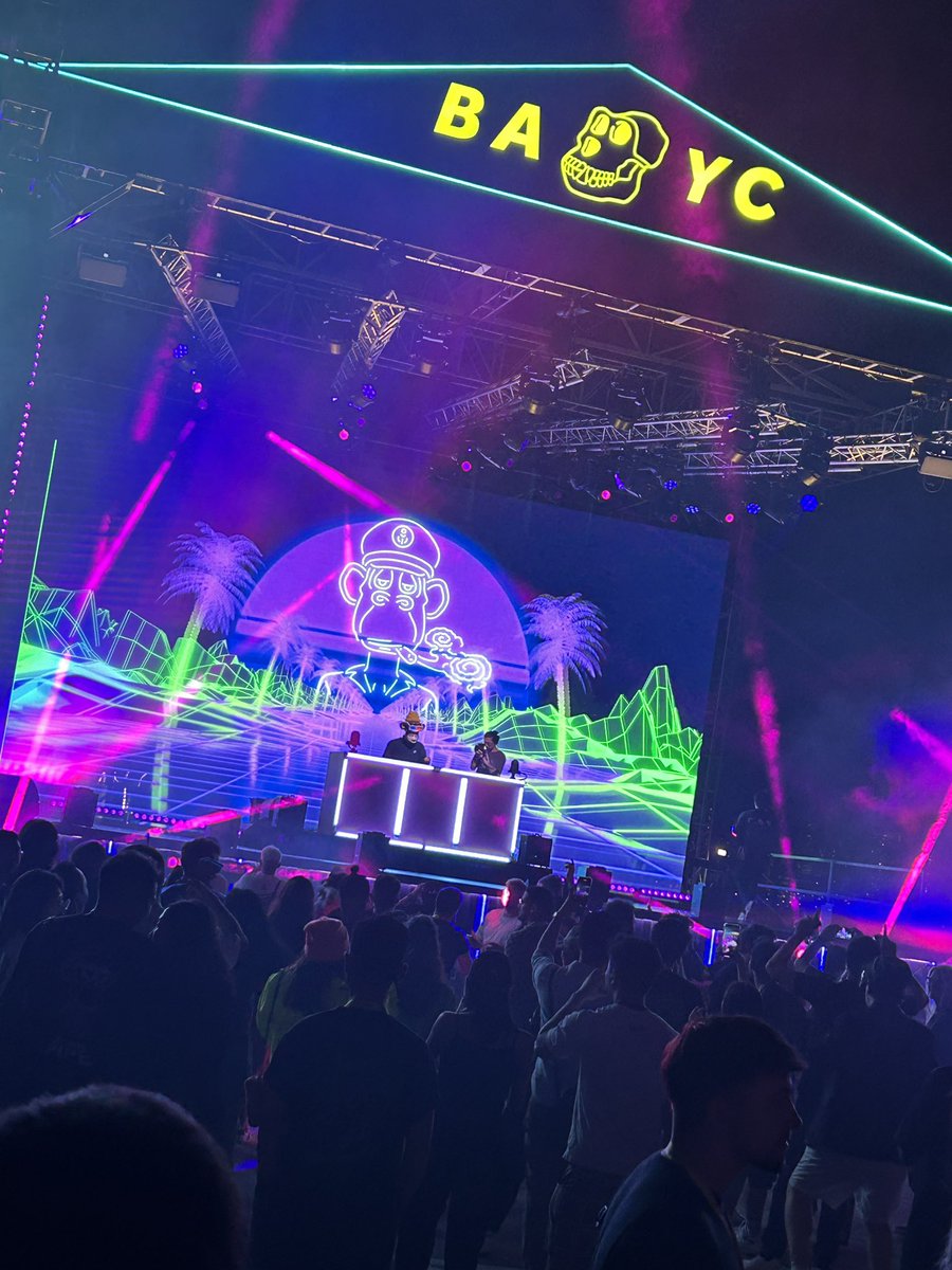 #ApeFestHK drivin me bananas! 🍌🍌🍌 amazin! <a href="/BoredApeYC/">Bored Ape Yacht Club 🍌</a> #ApeFest2023