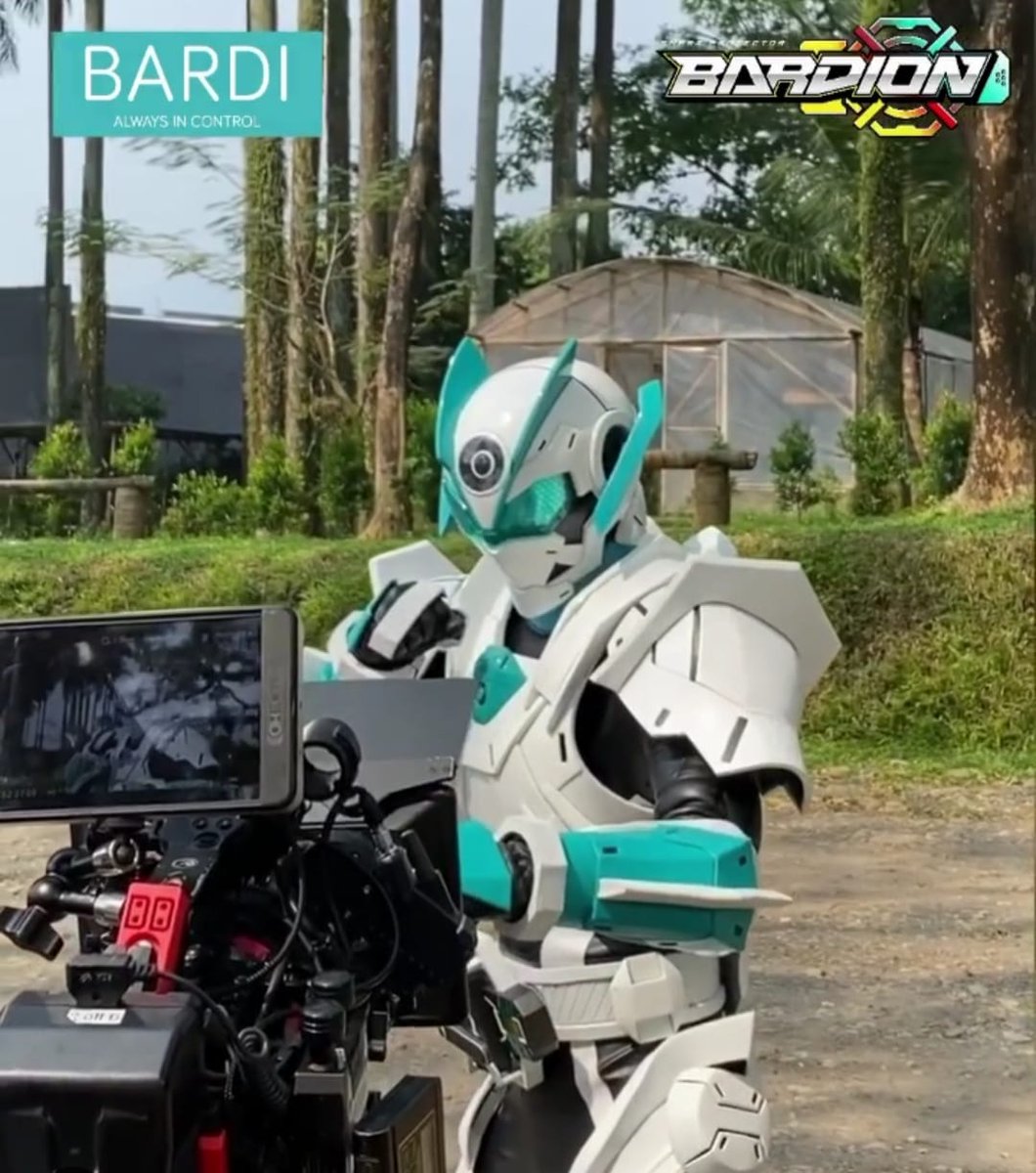 ernutami's tweet photo. Finally hari ini udah tayang film #BARDION di YouTube https://t.co/njGsDgCQNv