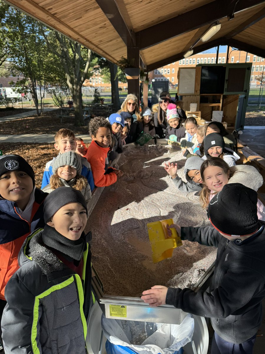 Jami Rosario (@rosariojami) on Twitter photo 4th grade investigate how Earth’s materials move from one place to another using stream tables. <a href="/OSchool4/">School 4</a> <a href="/Mrs_Gallagher4/">Jill Gallagher</a> <a href="/OSchoolsPR/">Oceanside School District #OSD_NY</a> 4th grade investigate how Earth’s materials move from one place to another using stream tables. <a href="/OSchool4/">School 4</a> <a href="/Mrs_Gallagher4/">Jill Gallagher</a> <a href="/OSchoolsPR/">Oceanside School District #OSD_NY</a>