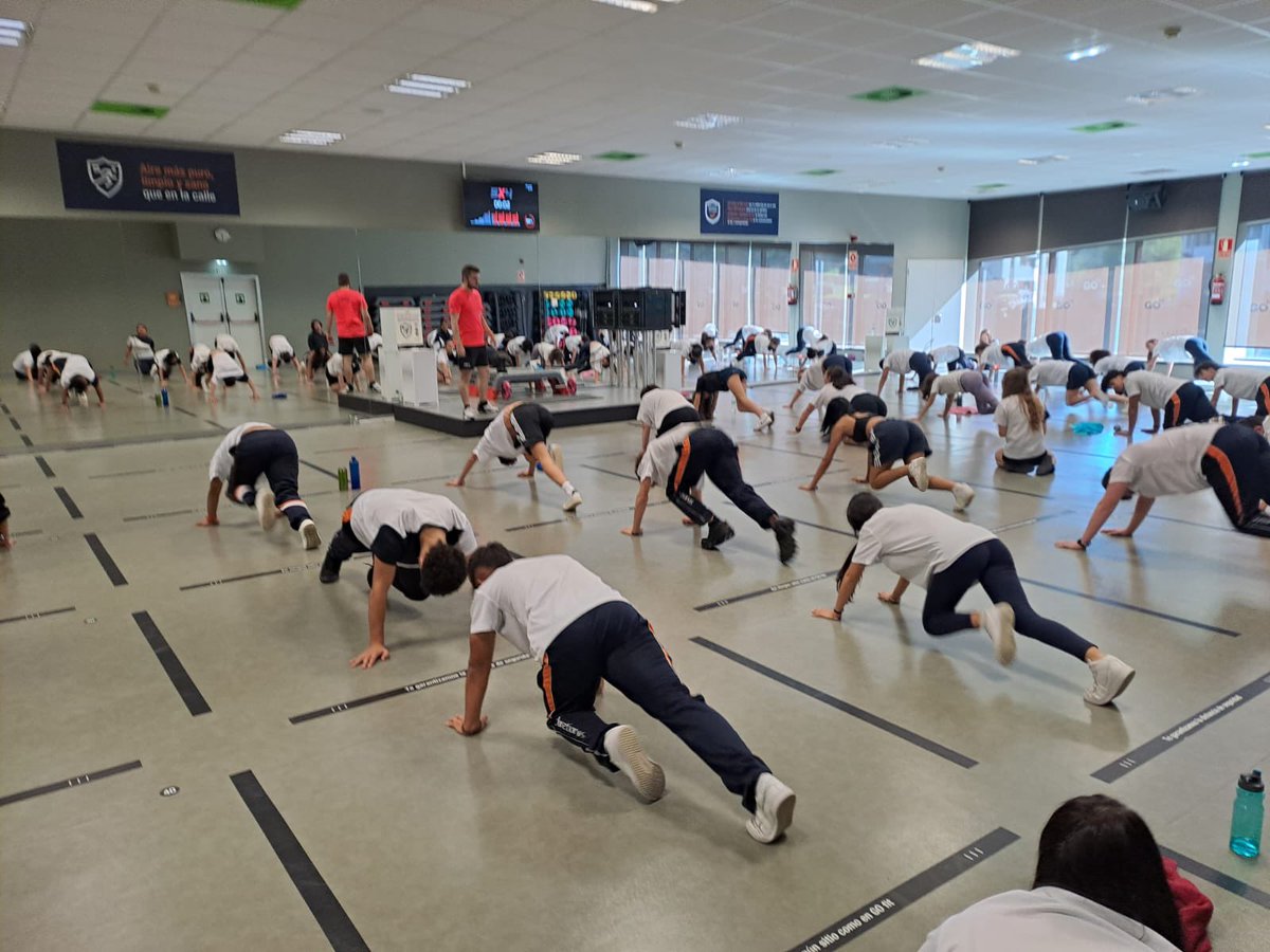 Esta semana visitamos <a href="/GOfit_es/">GO fit</a> como inicio de nuestro proyecto Crea tu Gimnasio. Disfrutamos de actividades como Bike o 5X4 y conocemos profundamente todo lo relacionado con el mundo del ejercicio físico asociado a un centro deportivo #edufisClaretianas <a href="/dxtasturiano/">adnasturies</a> #CEPAFYS