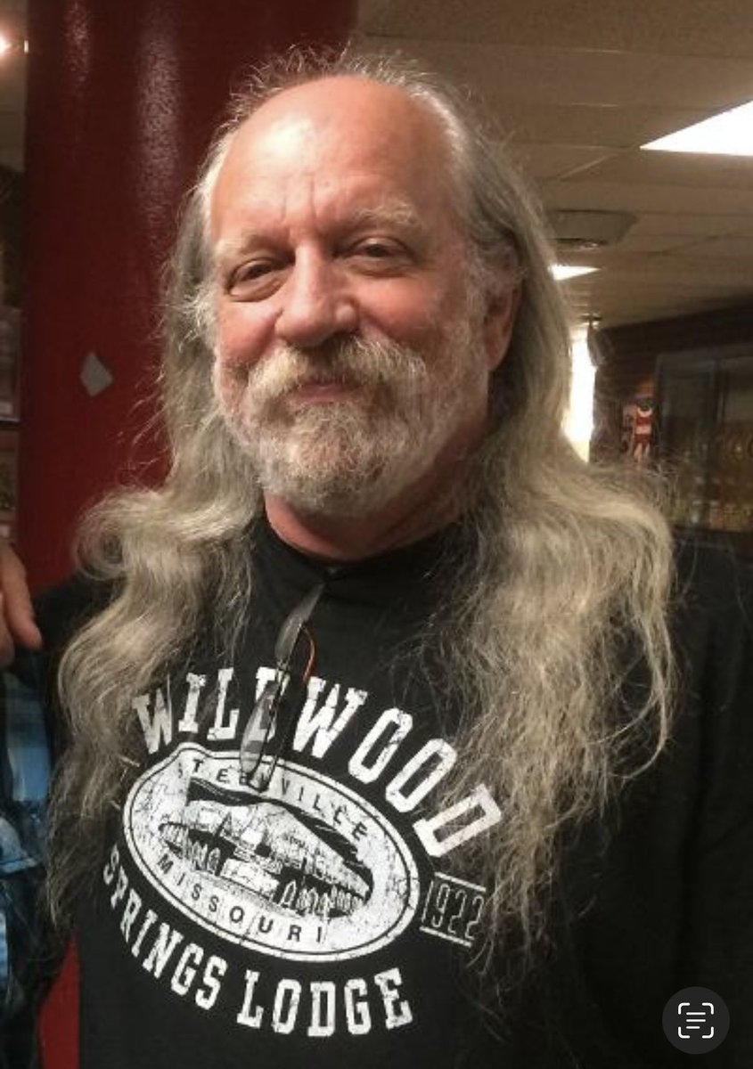 Tonight, it’s the Ozark Mountain Daredevils’ annual show at Wildwood Springs Lodge in Steelville, MO, where they’ve performed annually since 2006. Here’s SUPE GRANDA wearing his Wildwood shirt. 

I look forward to seeing OMD fans at the Lodge — always a memorable concert.