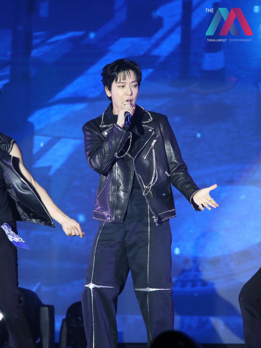 TheAllAboutEnt's tweet photo. [PHOTO] 2023 JUNG YONG HWA LIVE ‘YOUR CITY’ IN BANGKOK [1]

#CNBLUE #씨엔블루 
#정용화 #JungYongHwa #YourCityLiveinBKK https://t.co/sPGWn2z1Lv