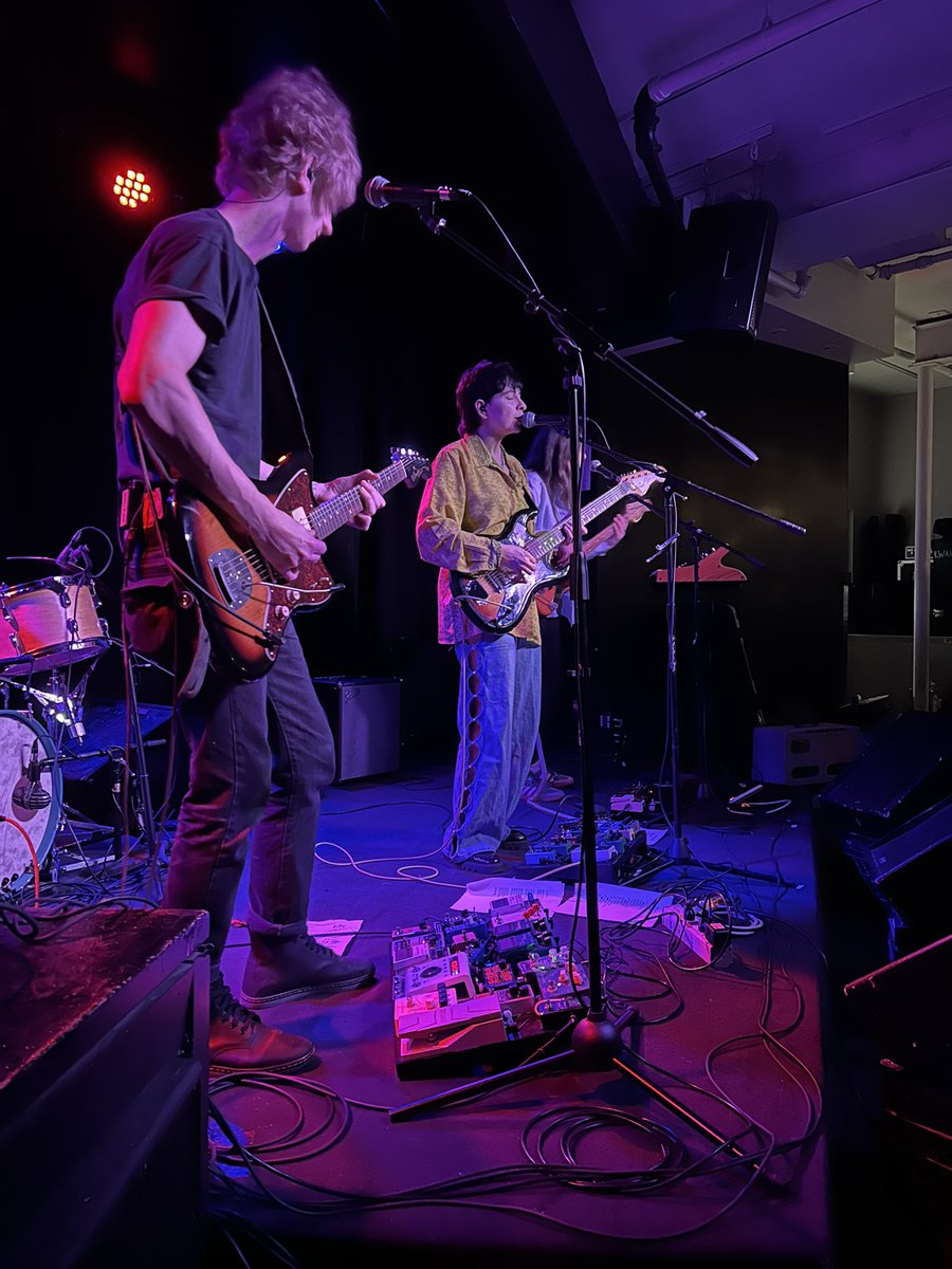 amber derek tweet media