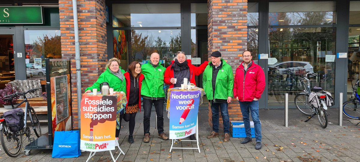 Sunny_Lakerveld's tweet photo. Net op tijd voor regen!
#PvdAGroenLinks In Aalsmeer https://t.co/lyvjpKu9Yy