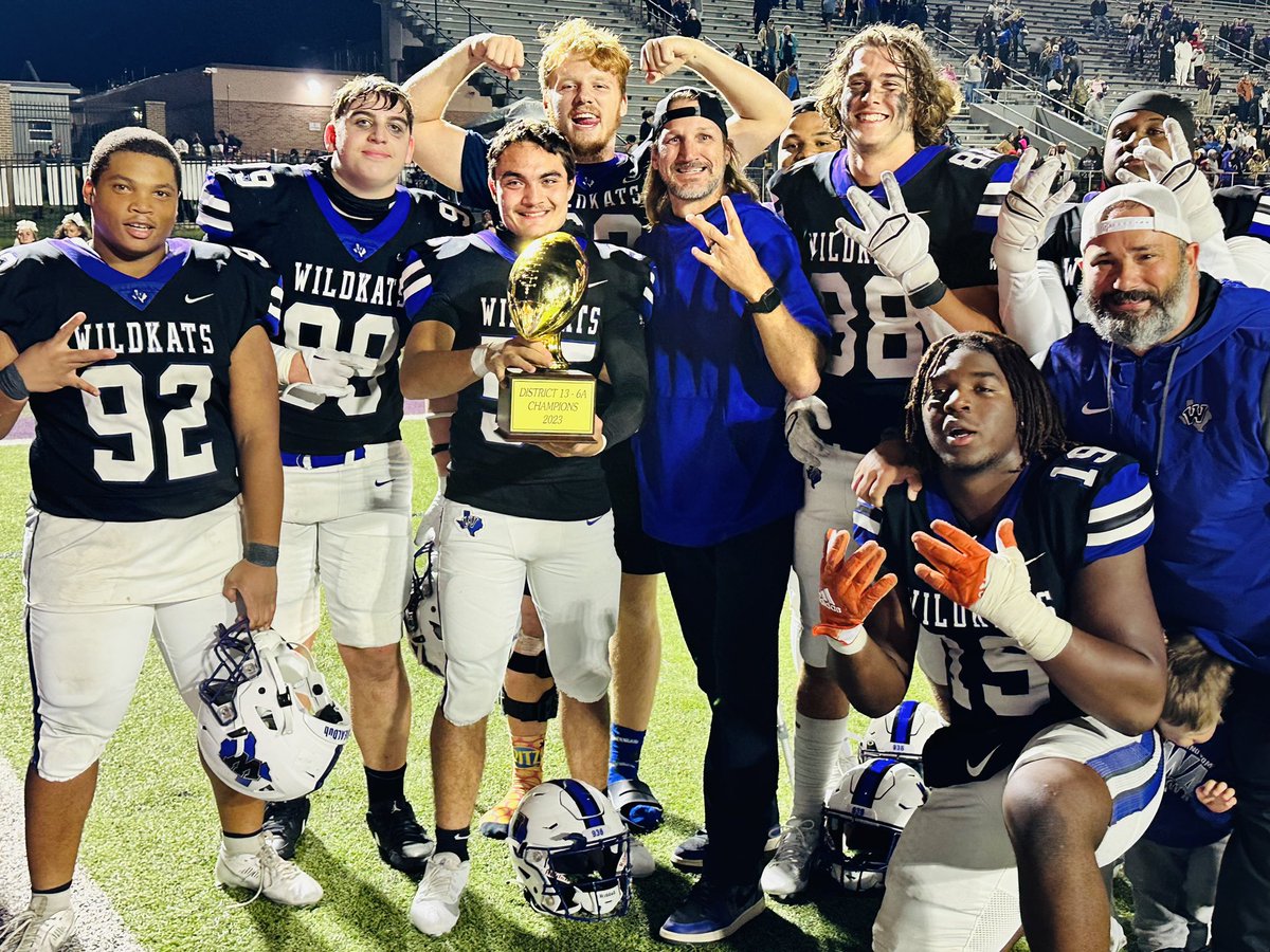 S/0 to my guys. Undefeated District Champs 10-0! Proud of these boys and appreciative of all their hard work. @JayThompson_13 @Frankie99Long Alijah Wood @IsaacStafford63 @antscurlark1 @ZachLang32 @braisean2 @Josiahstephen14 @CoachJakeHoward