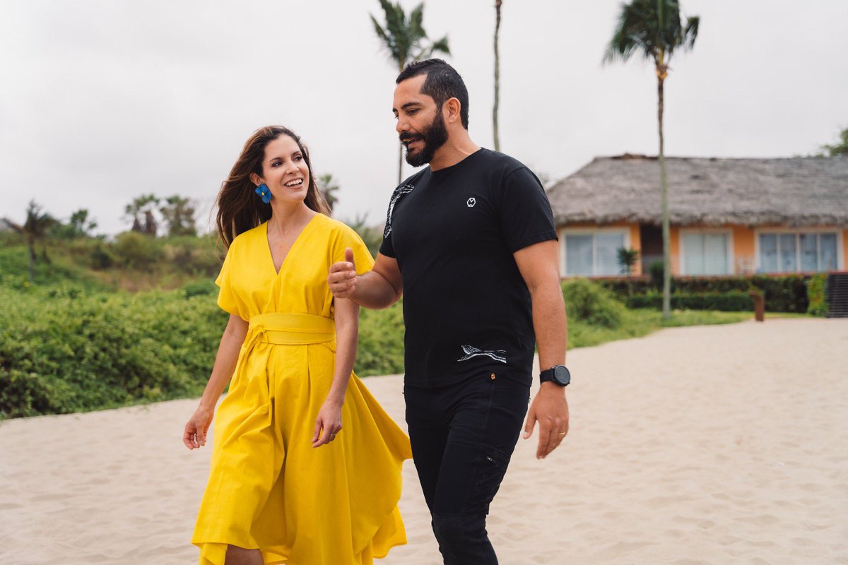 El 10 de noviembre se estrena la serie Aventura Gastronómica Ecuador por <a href="/SonyChannelLA/">Sony Channel Latinoamérica</a> junto a la chef Carolina Sanchez.
Pesca artesanal de orilla, recolección,cosecha y cocina en el capitulo donde visitaron <a href="/BocavaldiviaEC/">Bocavaldivia</a> , no se lo pierdan! 🇪🇨🌎🌴