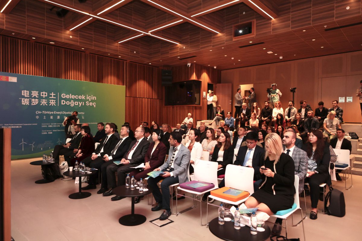 ChinaSPIC's tweet photo. #GoGreenforFuture On November 3, the "Go Green for Future" Sino-Turkish Energy Dialogue Forum took place in Izmir, Türkiye. Its goal was to explore sustainable energy development paths and foster exchanges and communication between China and Türkiye in energy, culture, and trade. https://t.co/oLe1I07n0C