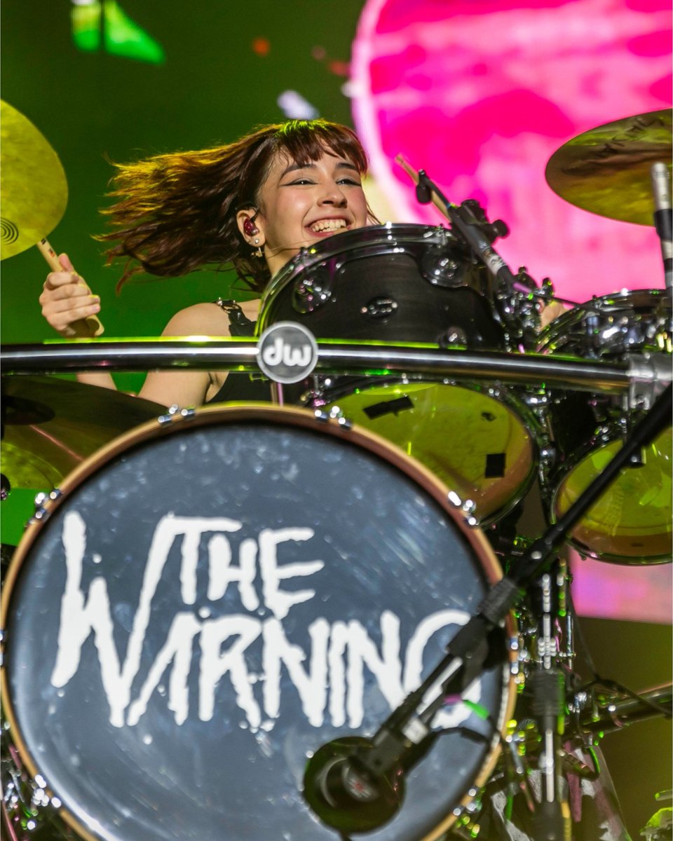 HAPPY PAU DAAAAAAAYYY!!! 🩷 @TheWarningBand2 📸 Zeus López #TheWarning #pauvillarreal #PauDay #rockstar #thebestdrummer #thewarningrockband #rock #hardrock #rockandroll