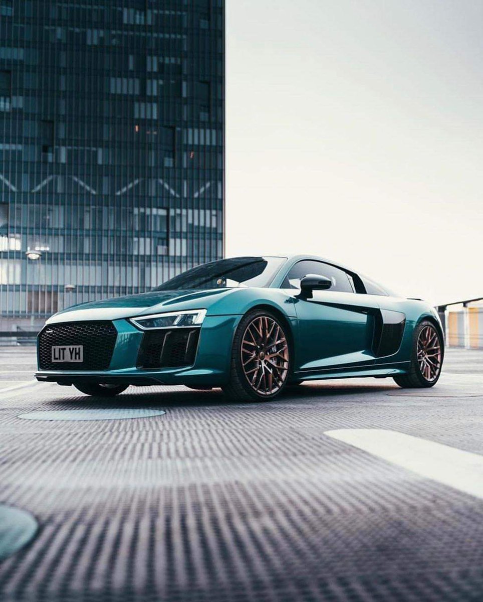 VehicleSuport's tweet photo. Audi R8! 🔥🔥🔥🔥
#Autotechcar #trending #community #tinxe
#audi #audir8 https://t.co/yaGiGfDAzg