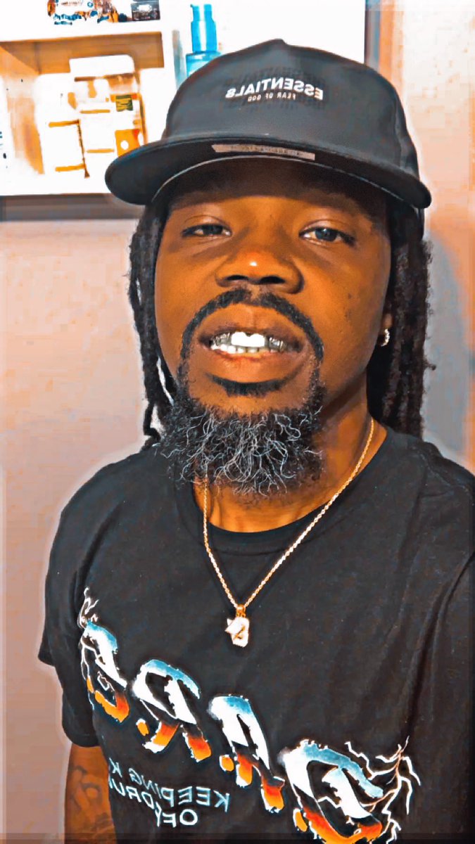 FyeWilson's tweet photo. Where u from? https://t.co/5Xw6t5hLmY