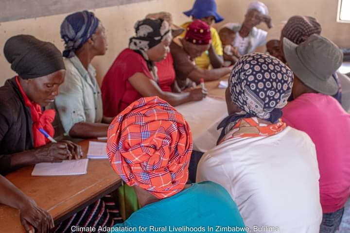 HOCICZW's tweet photo. 🌍 The month of October has been nothing, but AWESOME! for the #CARL2 project in #Bulilima district, Matabeleland South.
We held empowering training sessions on the crucial role women play in climate adaptive strategies and value chain activities🚀
#WomenEmpowerment https://t.co/4aPFVr82K9
