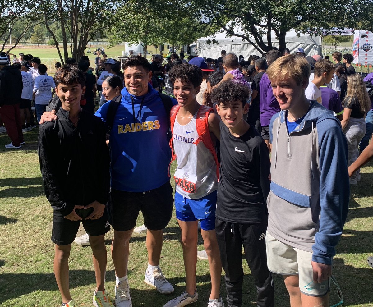 TxMattKimball's tweet image. Tyrus ran well at State.  He had a PR at 16:50 and finished 43rd of 150 runners!! @SHSRaiderXC