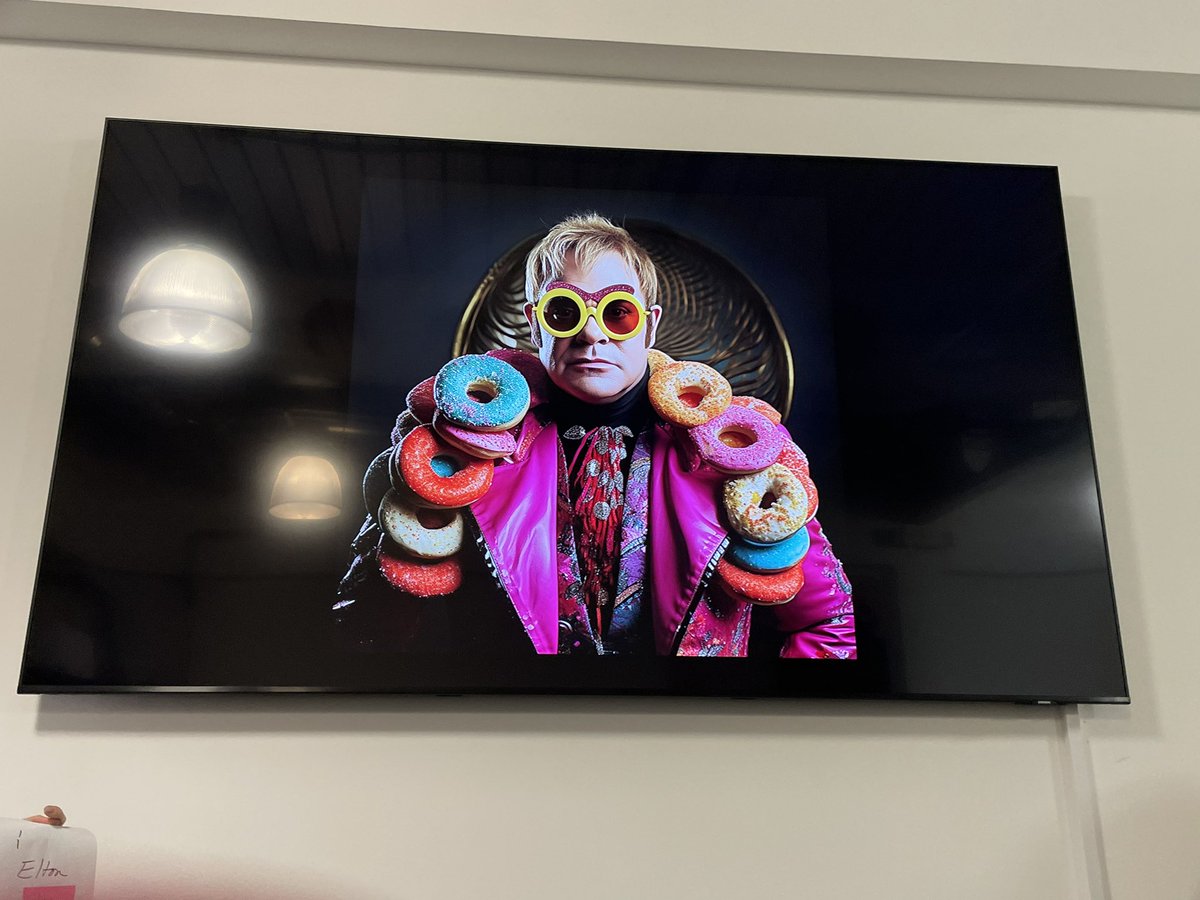be_daydream's tweet photo. Been a busy few days for the @be_daydream team. Yesterday it was all about Gen Ai and doughnuts! Huge thanks to @DentsuCRTV @BIMAscotland @dogdigital @thisismilkuk and @GSofA amazing to see all the teacher’s presentations! #innovation https://t.co/cBopEQjeQ9