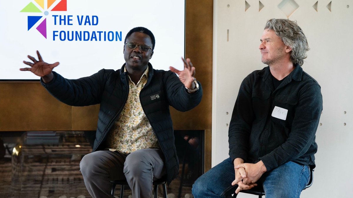 Calling all #BayArea #literature lovers and #humanitarians! The next 5 people to sign up for monthly donations of $50+ will snag 2 complimentary invitations to an exclusive November 11 event with author #DaveEggers and #humanitarian #ValentinoAchakDeng: buff.ly/3FPALus