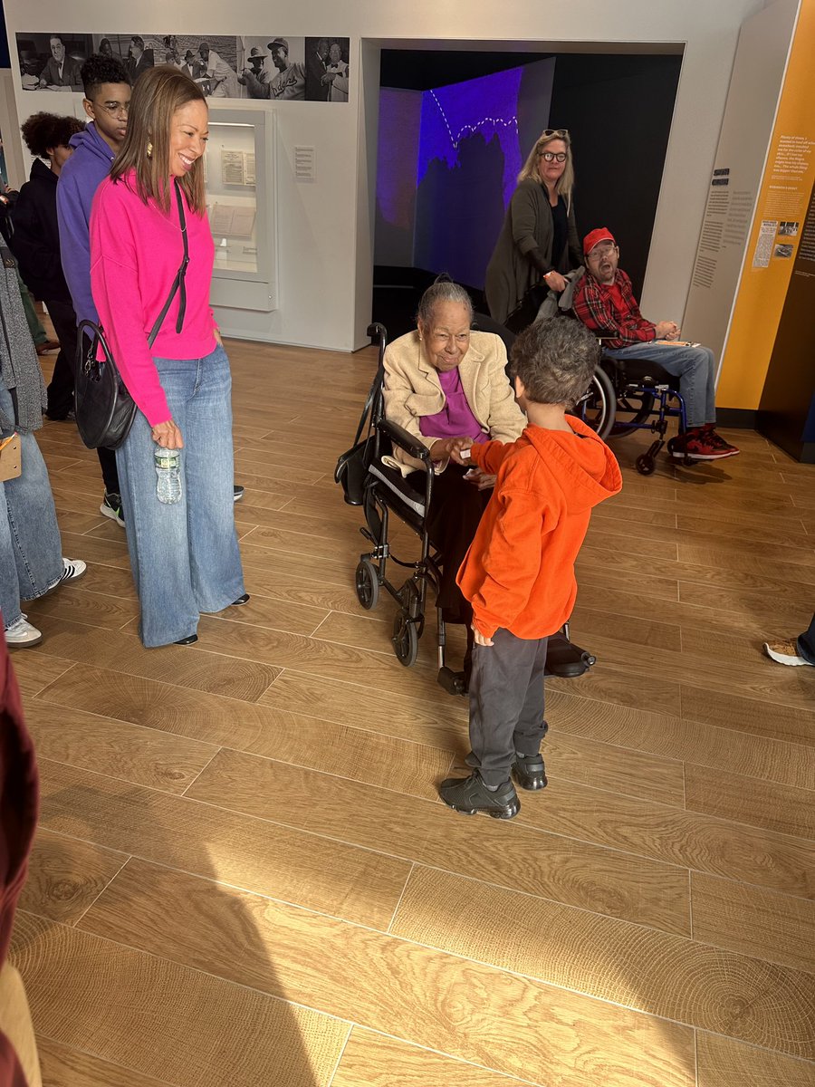 You never know who you’ll run into at the Jackie Robinson Museum. #RachelRobinson #FallFunDay #JackieRobinsonMuseum