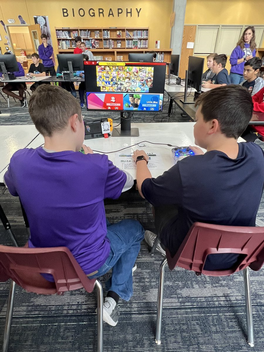 lanemoellendorf's tweet image. Very fun morning watching our @BoerneMSSouth E-Sports Team take on Voss and North. Super cool to see their sportsmanship while competing against each other 🎮🏆🖥️  @BMSS_LIB