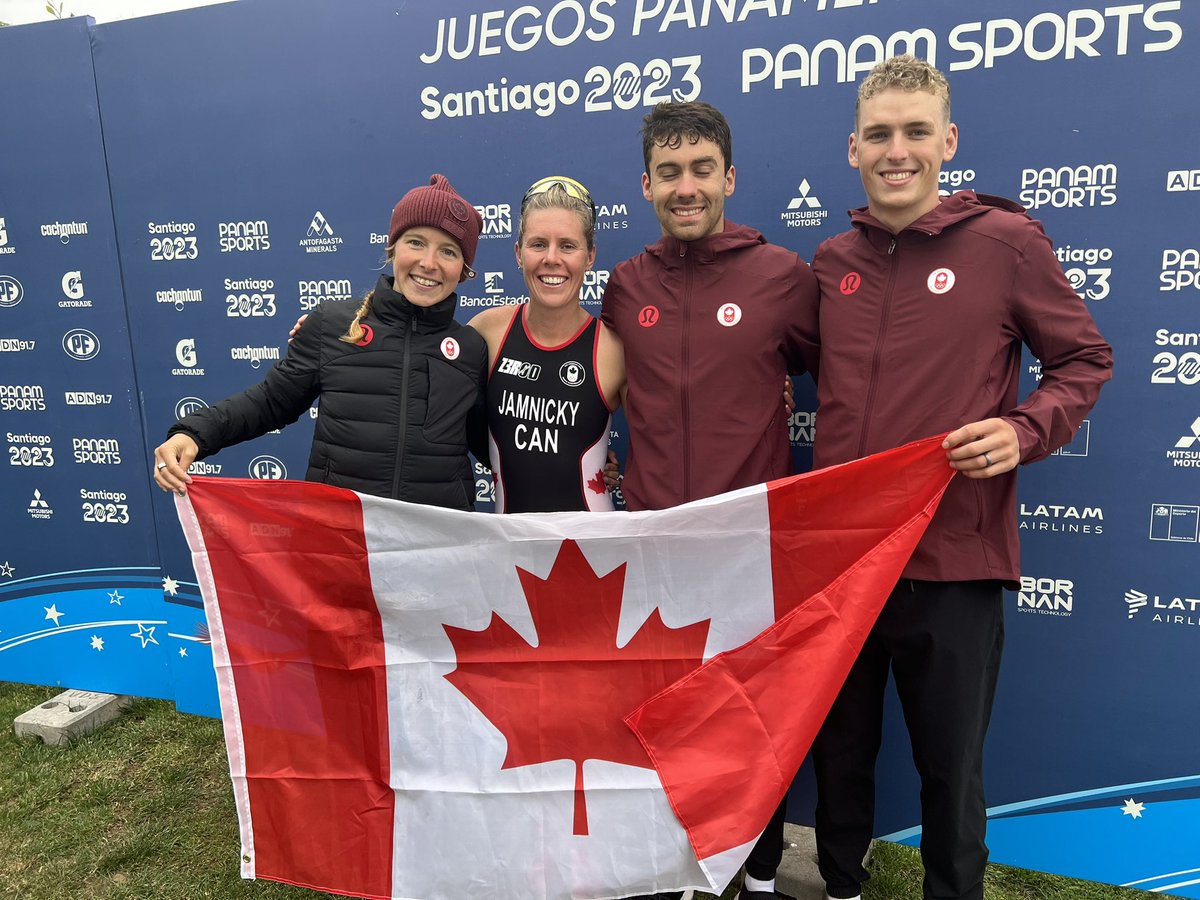 Les triathlètes canadiens remportent le bronze au relais par équipe mixte aux Jeux panaméricains de 2023 … L'équipe canadienne surmonte l'adversité avant la course et modifie l'équipe de relais pour monter sur le podium.

triathloncanada.com/fr/les-triathl…