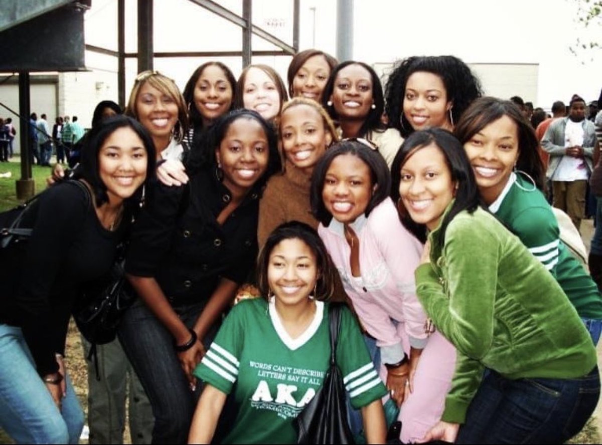 AngelWilson36's tweet image. Celebrating 20 years in the greatest sorority on earth. A sisterhood like no other. Proud of my line - Educators, Doctors, Attorneys, Therapists, Accountants, Entrepreneurs, Authors, Mommies, Ministers and more. Living out dreams money just can’t buy. #Fall03