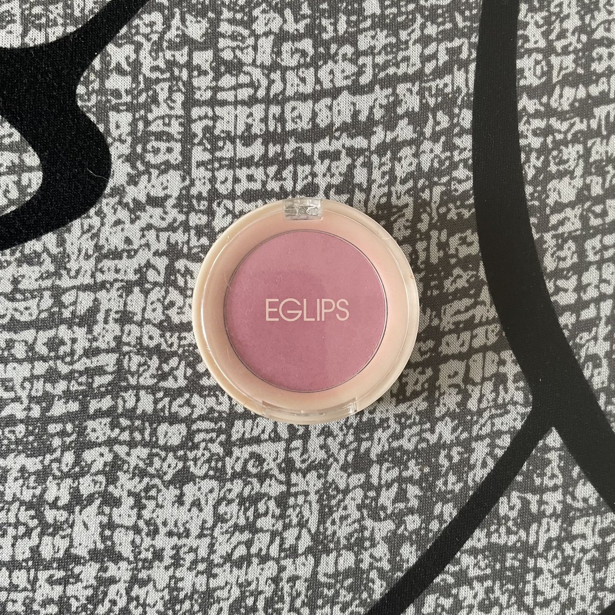 PBantumporn's tweet photo. บลัชออน eglips เบอร์02 (cool tone) 
💖ส่งต่อ90รวมส่งงับ💖 #ส่งต่อสกินแคร์ #ส่งต่อเครื่องสําอางค์ #สกินแคร์มือ2 #เครื่องสําอางค์เกาหลี #เครื่องสําอางมือสอง #สกินแคร์มือสอง #ส่งต่อ #ส่งต่อคสอ #ส่งต่อเครื่องสำอาง https://t.co/v1jdpCGmEc