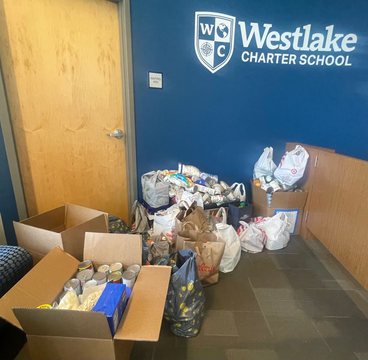 Love it when the families at #WestlakeCharter show up strong for the food drive that supports #JoeysFoodLocker in Natomas!