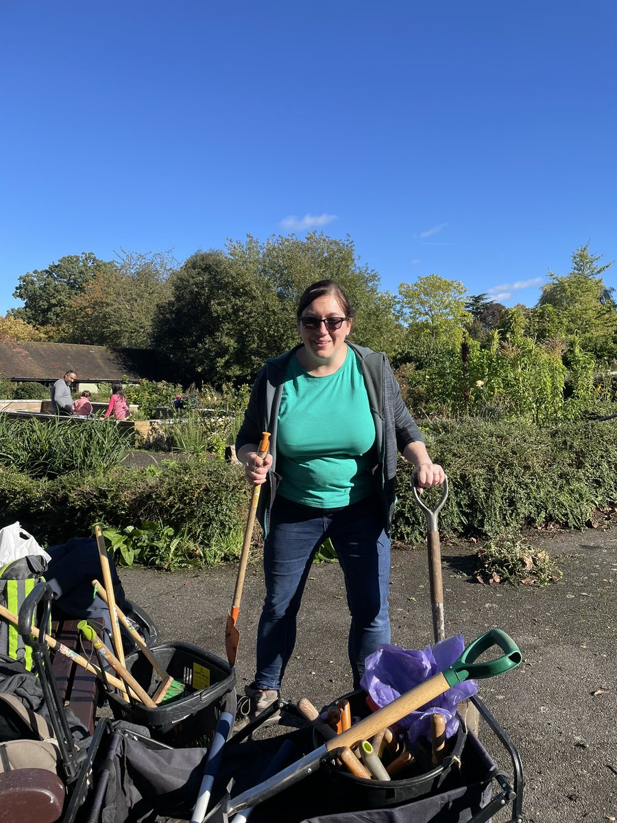 #ParkHillPark’s Walled Garden
Sun 5th Nov 10>12pm
Please come &amp; help volunteers for as long (or short) as poss pruning, weeding etc
All tools &amp; plants supplied, please wear a suitable clothes, gloves &amp; boots
Kids &amp; those with extra needs attending must be accompanied by a carer❤️